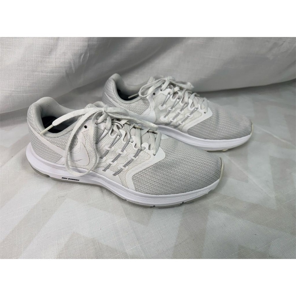 Nike Run Swift Women's Running Sneakers‎ White Size US 9